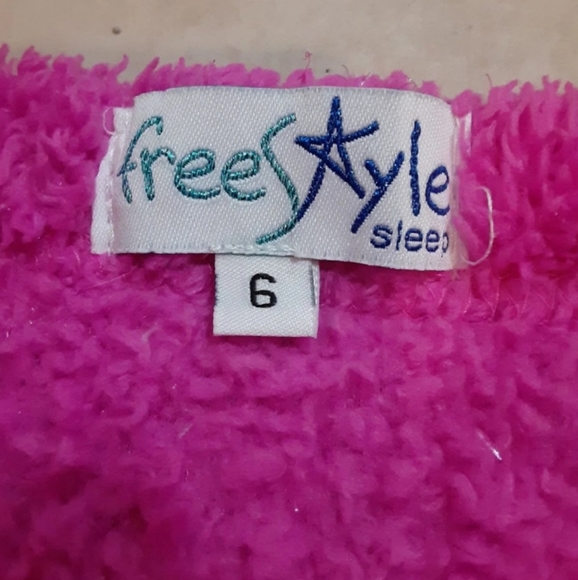 3 piece matching  sleep set size 6 - Picture 7 of 8